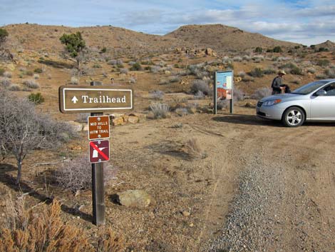 Hole-in-the-Wall to Mid Hills Trail