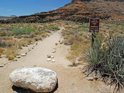 Hole-in-the-Wall Nature Trail