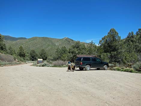 Lovell Canyon Trailhead